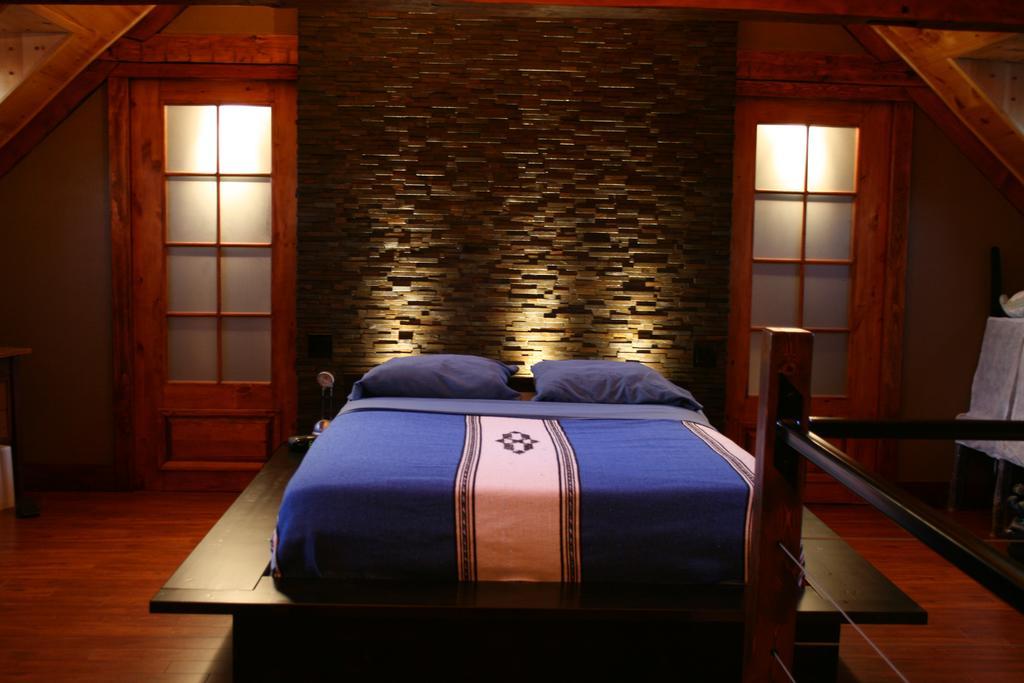 Manoir Ramezay Hotel Marieville ภายนอก รูปภาพ